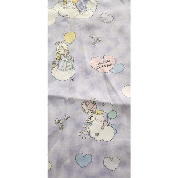 Nurse Vet Tech Dental Scrub V-Neck Top Precious Moments Lilac Purple Angels XL - Picture 7 of 11